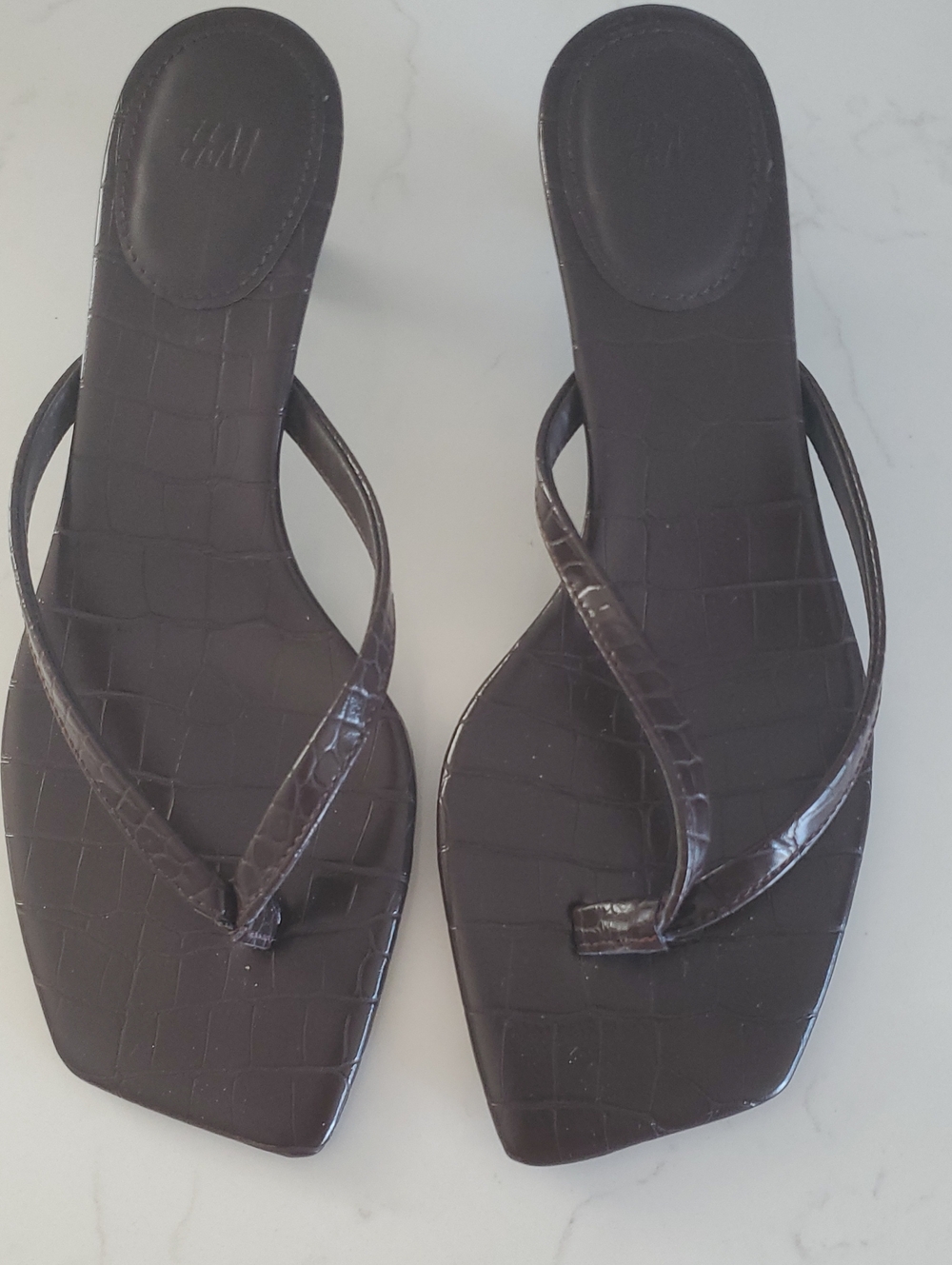 H&M Dark Brown Croc-Embossed Square-Toe Thong Sandals